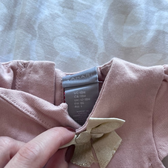 🌻3/25$ Set of two Tahari Baby dresses / tunics 18 months - Picture 4 of 6